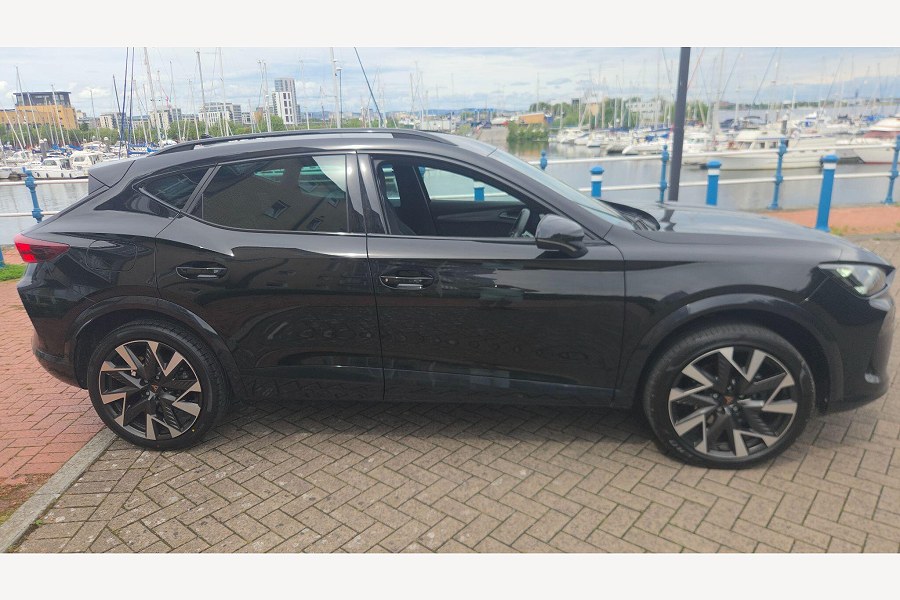 2025 CUPRA Formentor photo 13