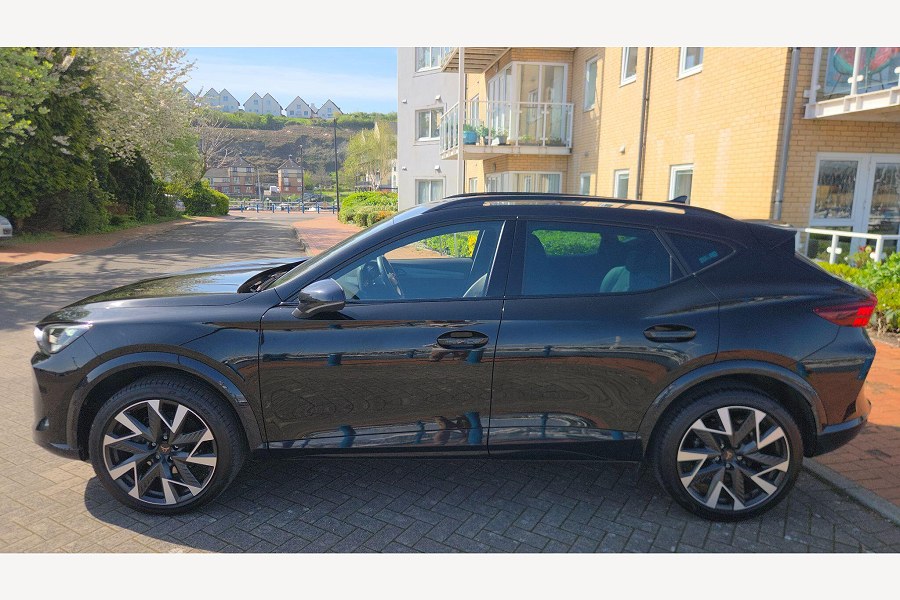 2025 CUPRA Formentor photo 9