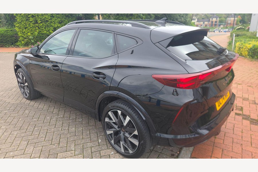 2025 CUPRA Formentor photo 12