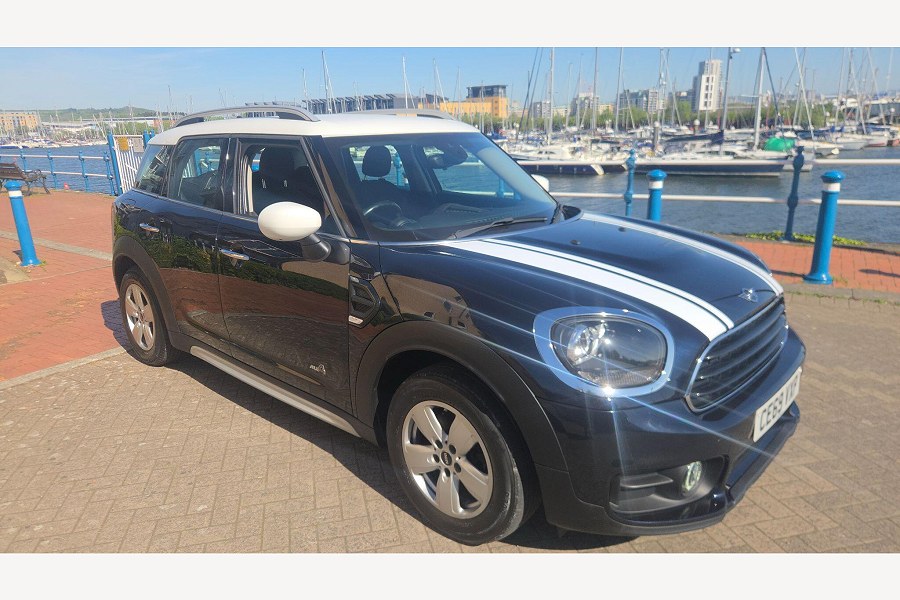 2019 MINI Countryman photo 5