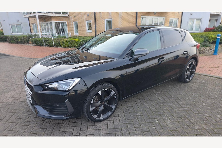 2023 CUPRA Leon photo 8