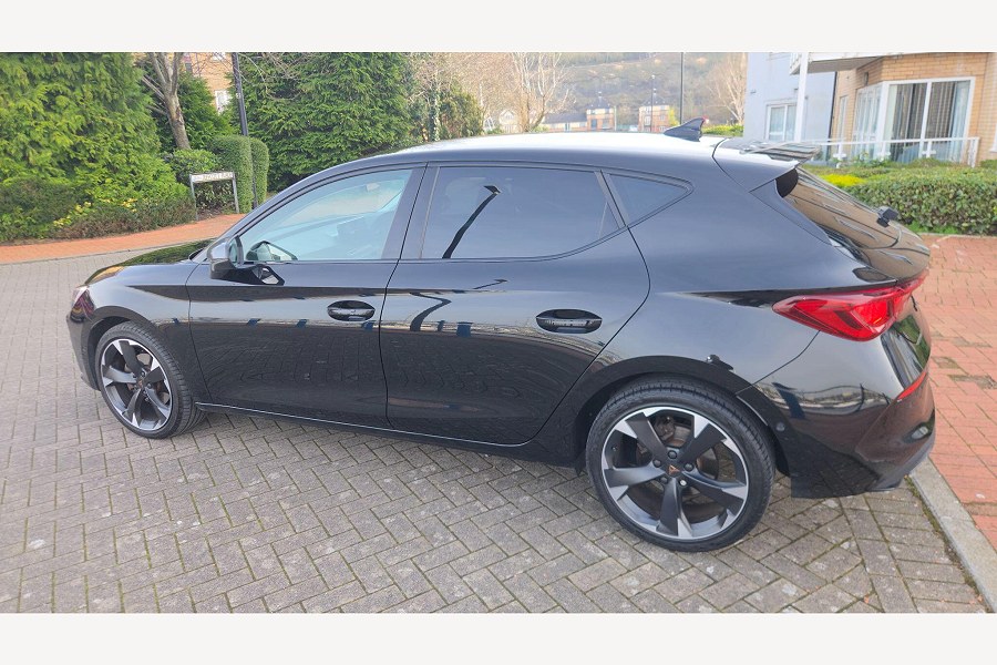 2023 CUPRA Leon photo 10
