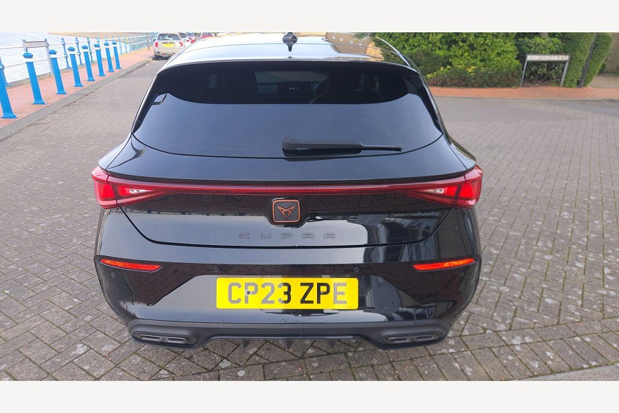 2023 CUPRA Leon photo 13