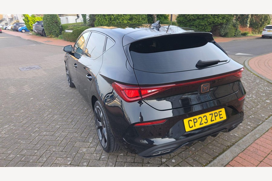 2023 CUPRA Leon photo 12