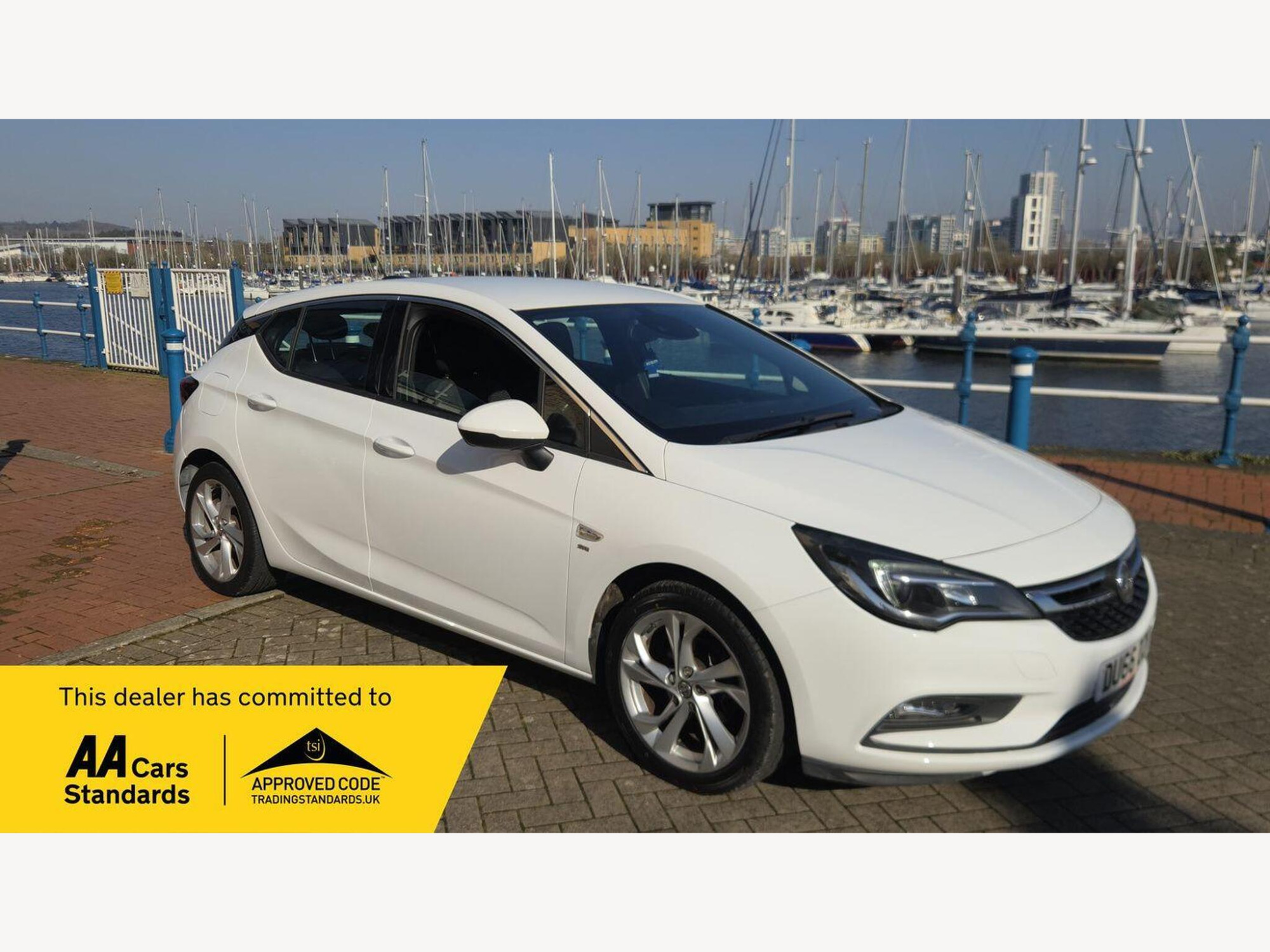 2016 Vauxhall Astra 1.4i SRi Euro 6 5dr for sale at JRP Automotive