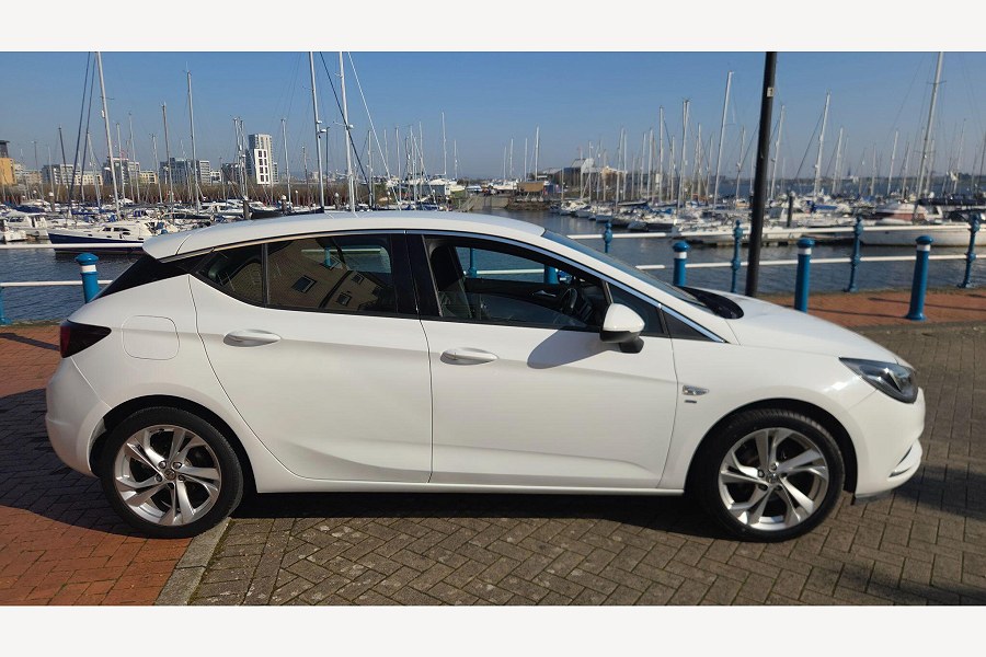 2016 Vauxhall Astra photo 10