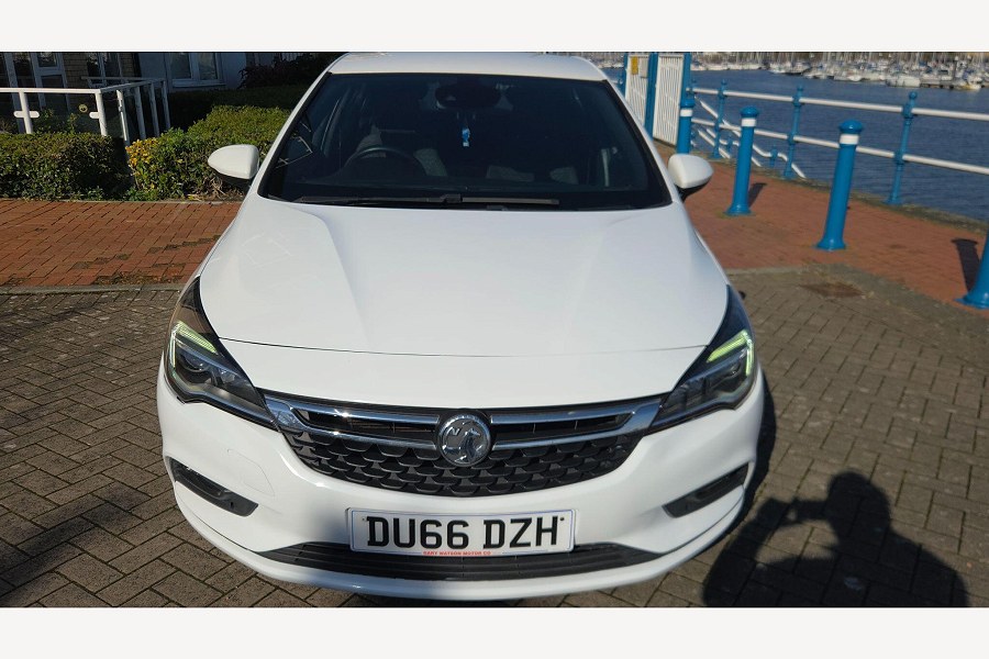 2016 Vauxhall Astra photo 4