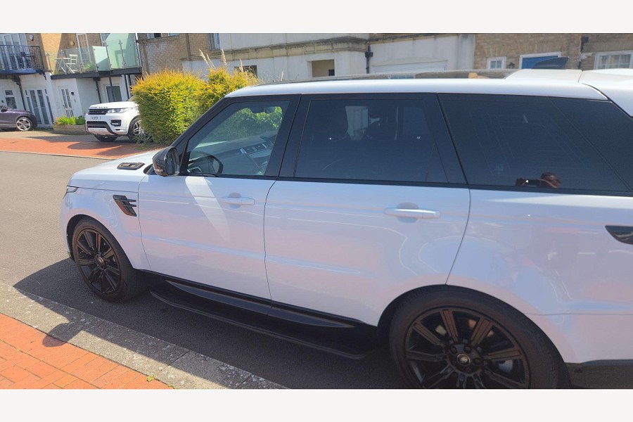 2020 Land Rover Range Rover Sport photo 10