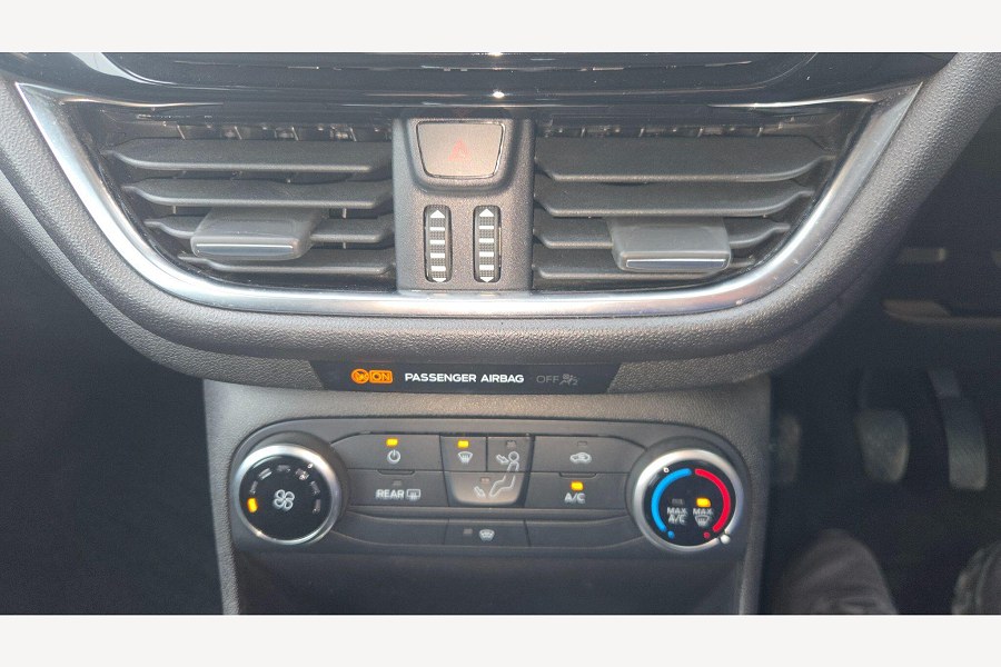2018 Ford Fiesta photo 14
