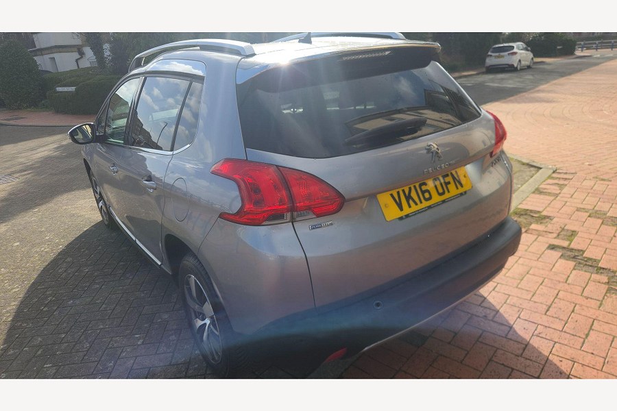 2016 Peugeot 2008 photo 8