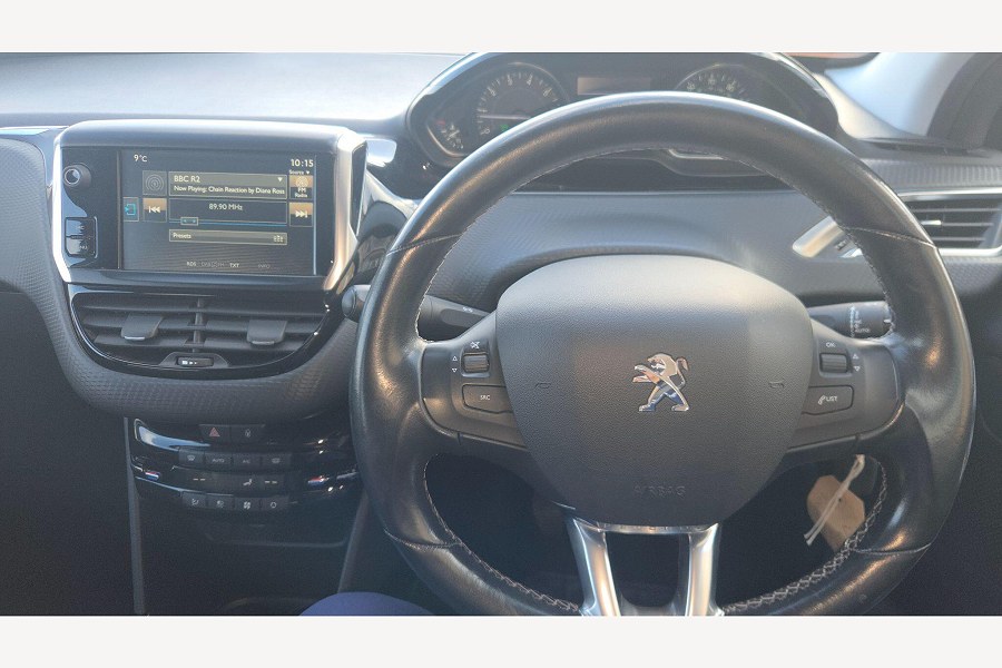 2016 Peugeot 2008 photo 11
