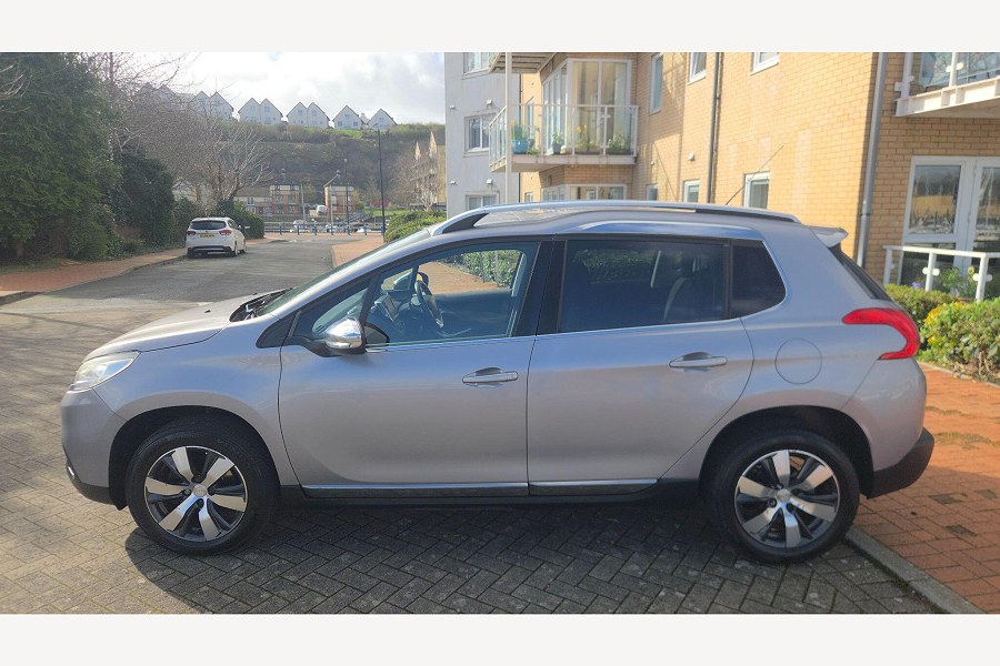 2016 Peugeot 2008 photo 6