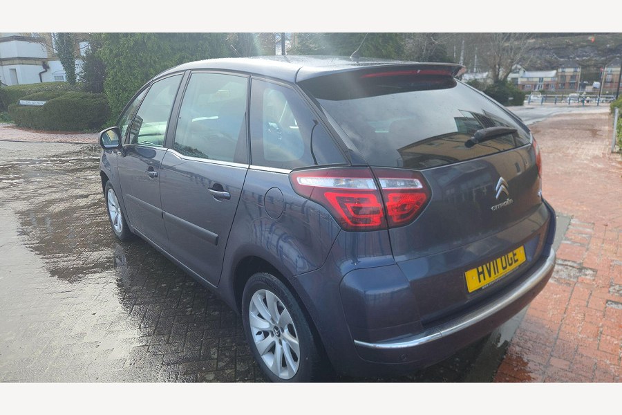 2011 Citroen C4 Picasso photo 11