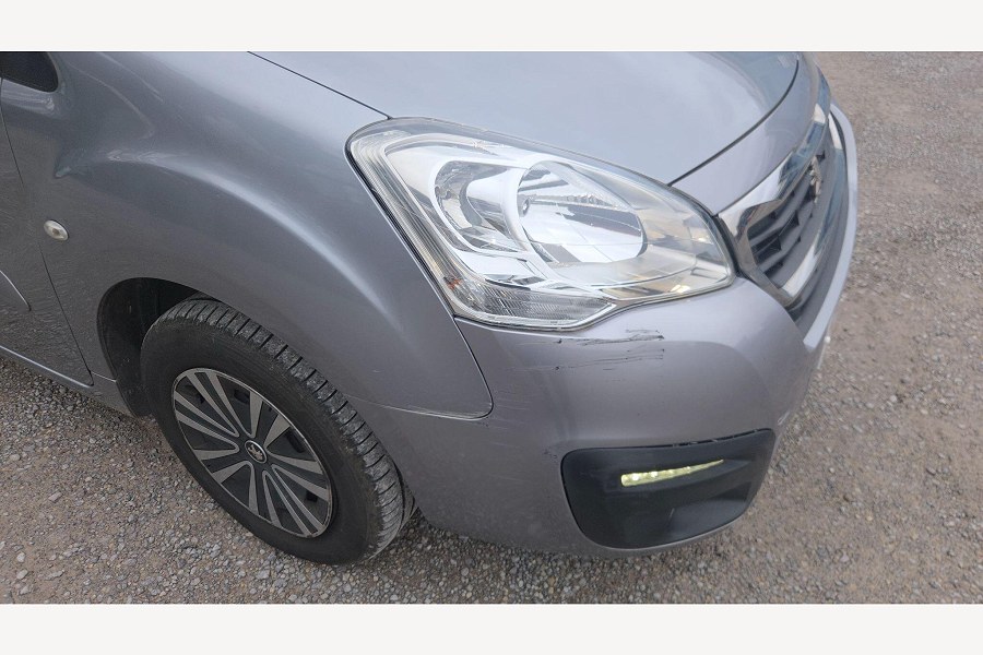 2019 Peugeot Partner Tepee photo 4