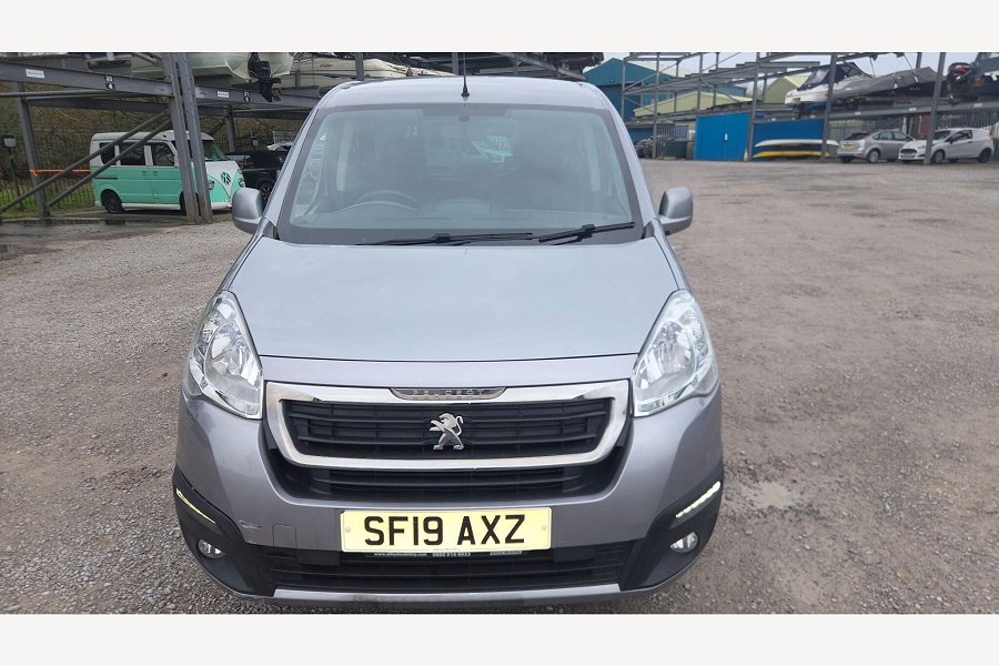 2019 Peugeot Partner Tepee photo 5