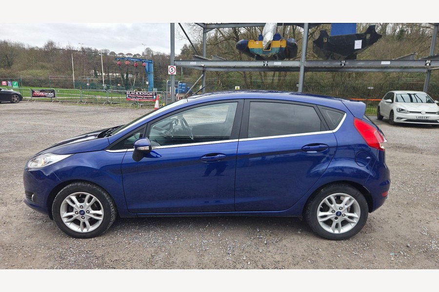 2014 Ford Fiesta photo 7