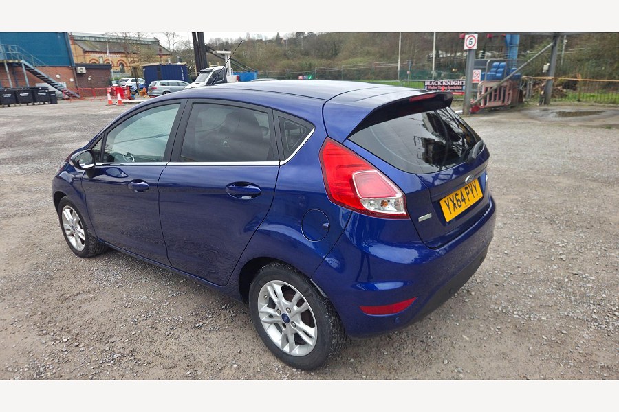 2014 Ford Fiesta photo 9