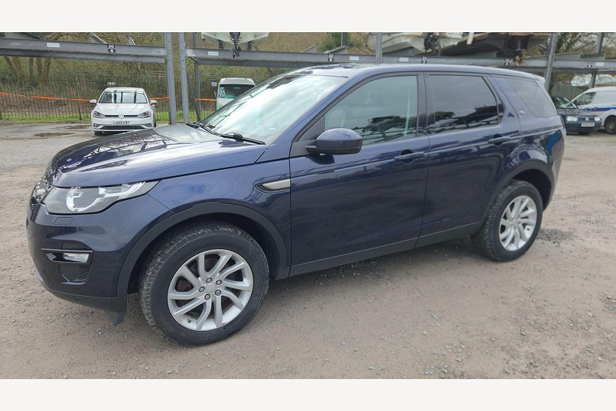 2016 Land Rover Discovery Sport photo 6