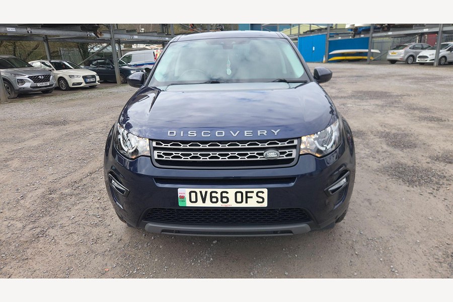 2016 Land Rover Discovery Sport photo 4