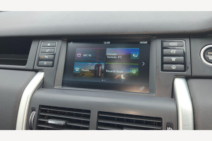 2016 Land Rover Discovery Sport photo 13