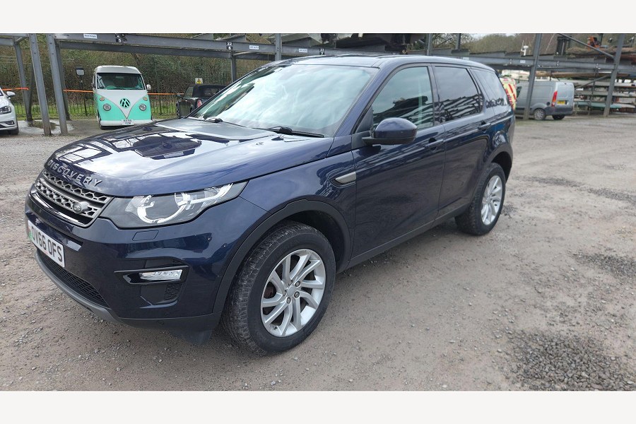 2016 Land Rover Discovery Sport photo 5