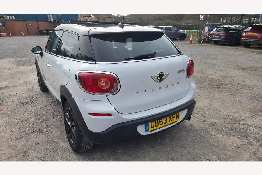 2013 MINI Paceman photo 14