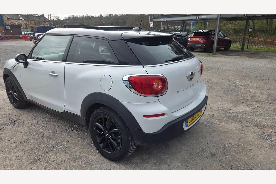 2013 MINI Paceman photo 13
