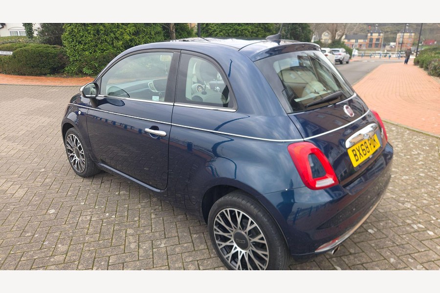 2018 Fiat 500 photo 9