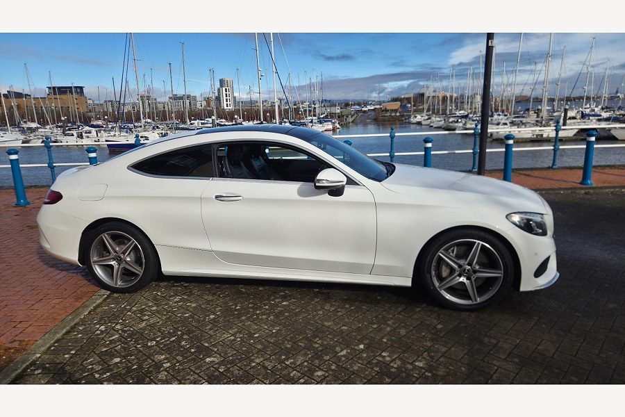 2017 Mercedes-Benz C Class photo 3
