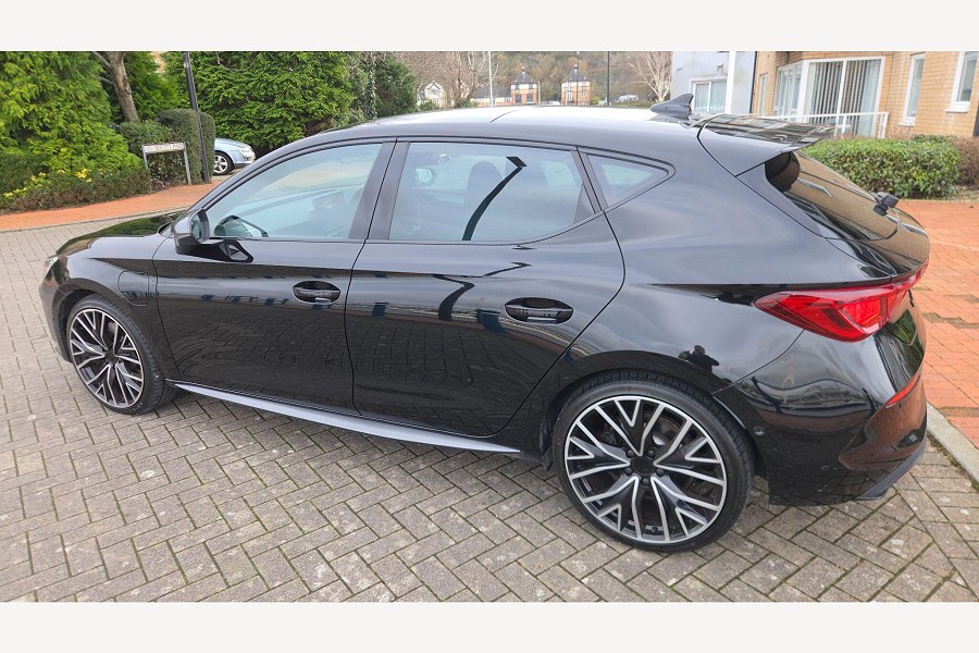 2024 CUPRA Leon photo 10
