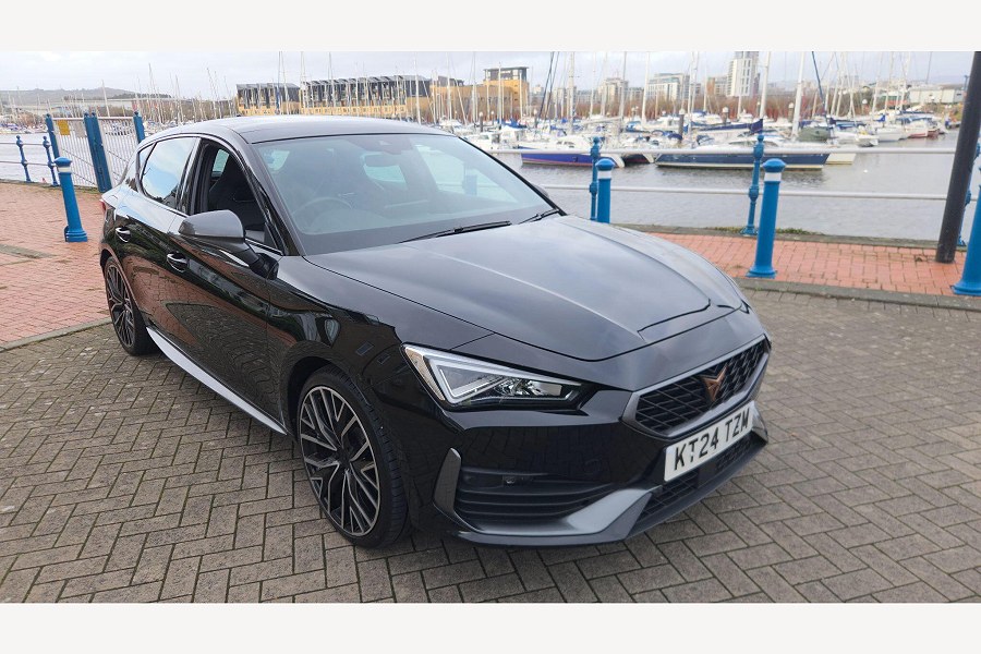 2024 CUPRA Leon photo 4