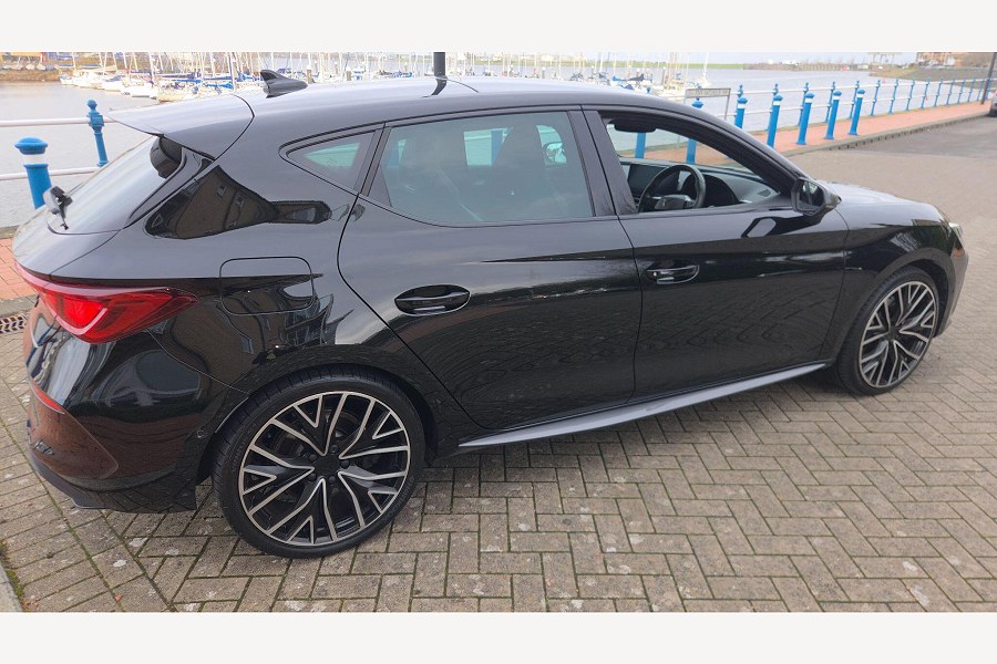 2024 CUPRA Leon photo 14