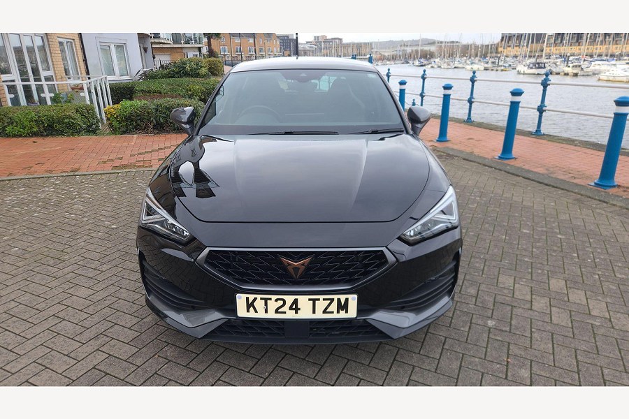 2024 CUPRA Leon photo 5