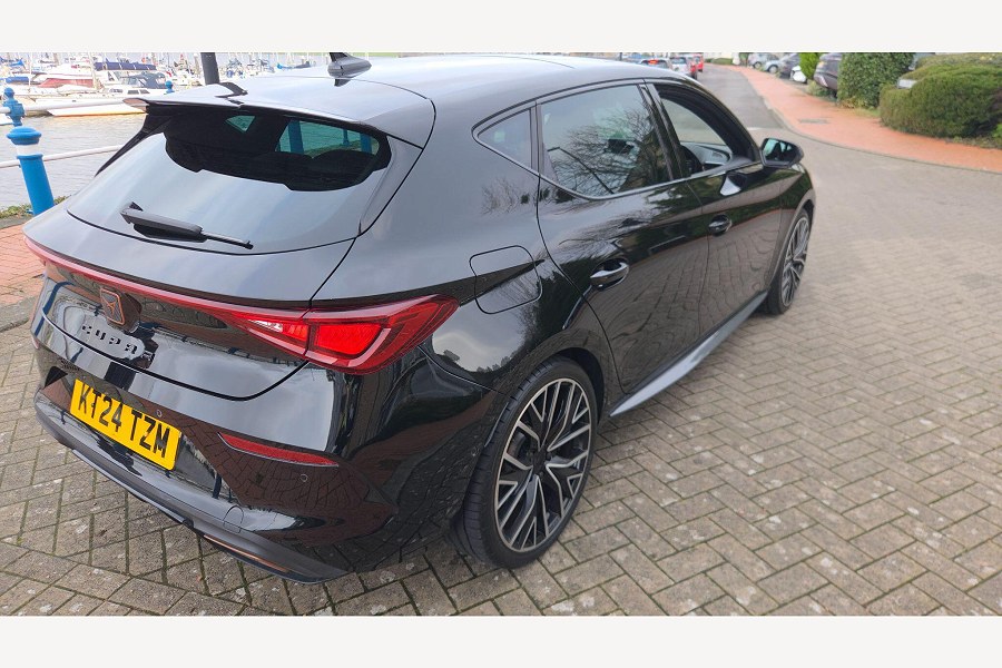 2024 CUPRA Leon photo 13