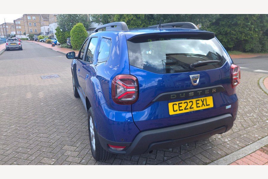 2022 Dacia Duster photo 9