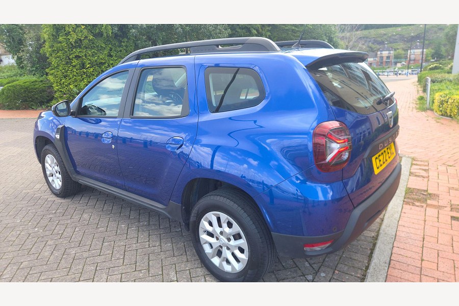 2022 Dacia Duster photo 10