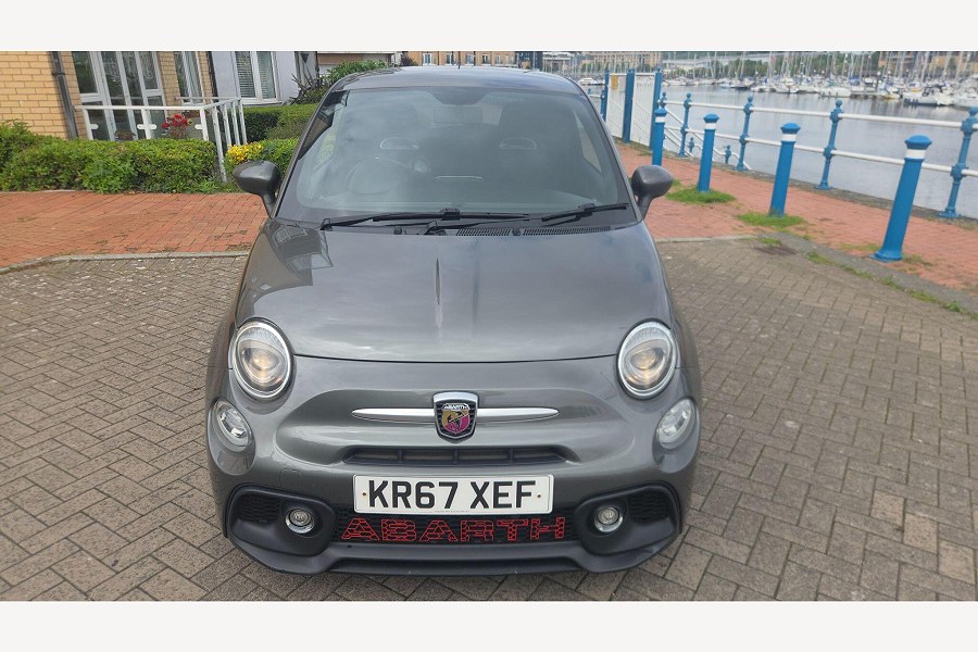 2017 Abarth 595 photo 4