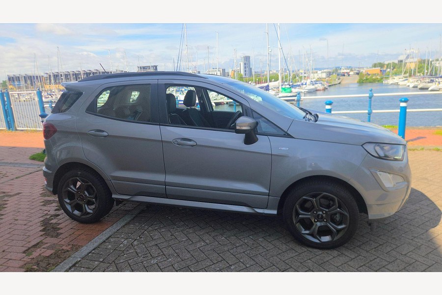 Ford EcoSport photo 2