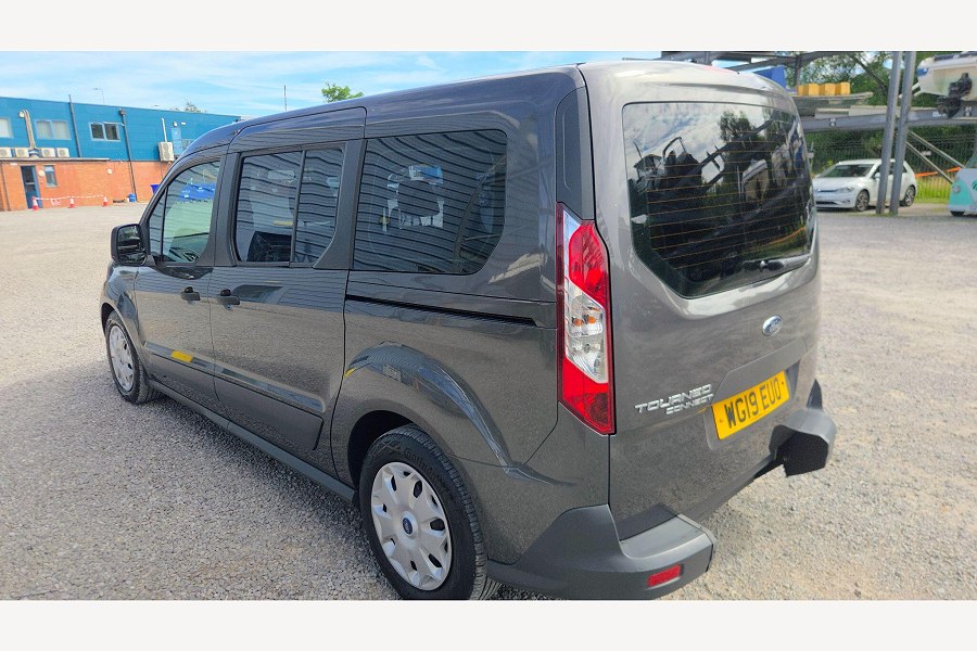 2019 Ford Grand Tourneo Connect photo 11