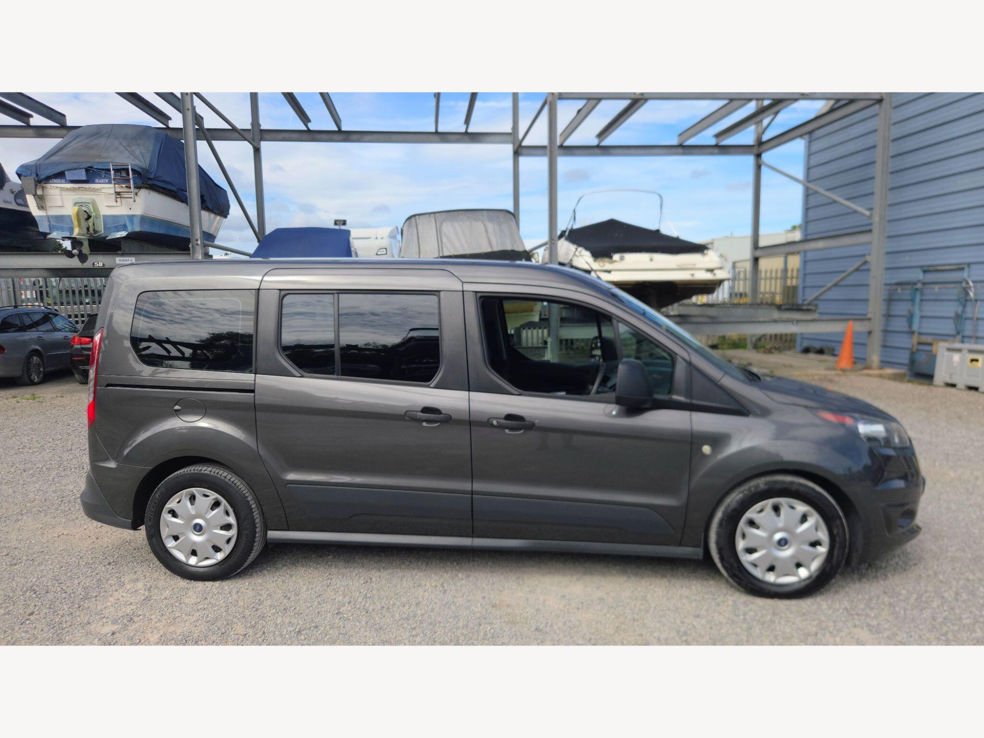 2019 Ford Grand Tourneo Connect 1.5 EcoBlue Zetec Euro 6 (s/s) 5dr for sale at JRP Automotive