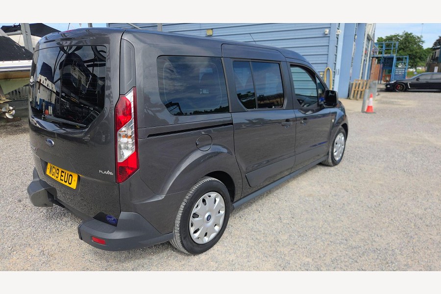 2019 Ford Grand Tourneo Connect photo 14