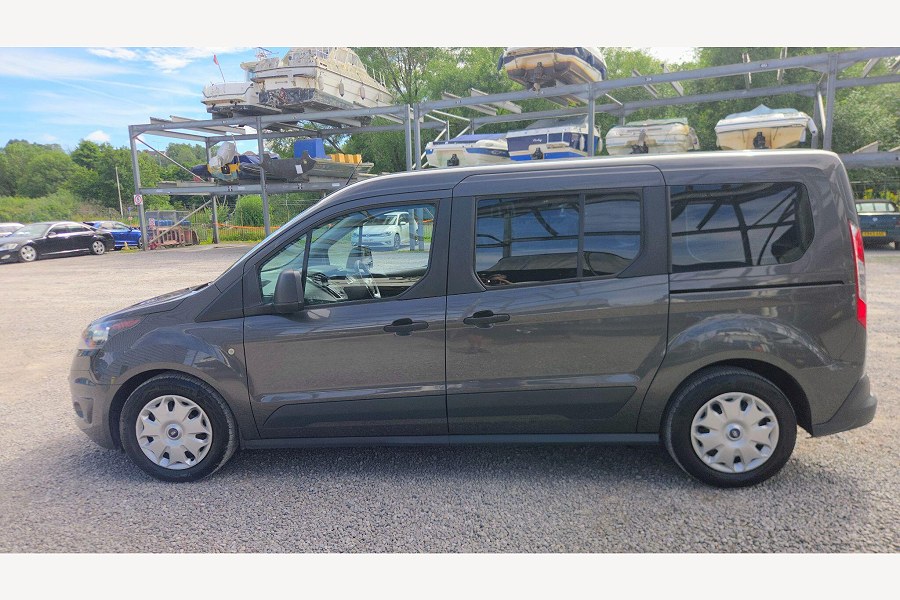 2019 Ford Grand Tourneo Connect photo 9