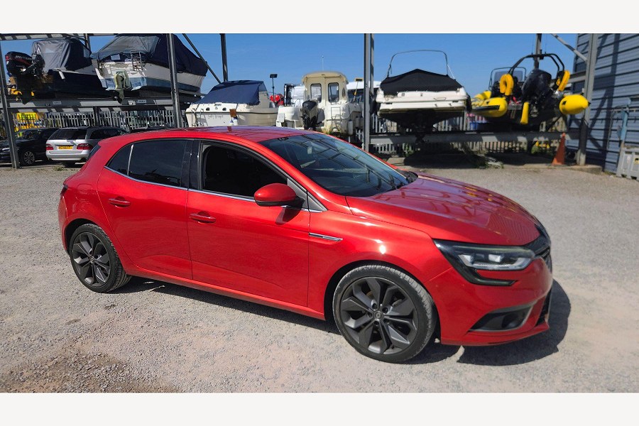 Renault Megane photo 2