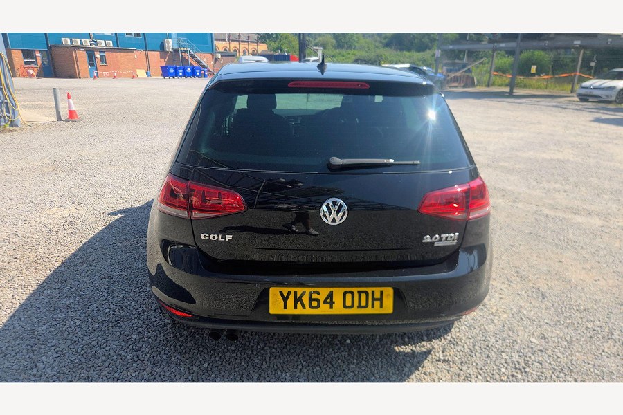 2014 Volkswagen Golf photo 12
