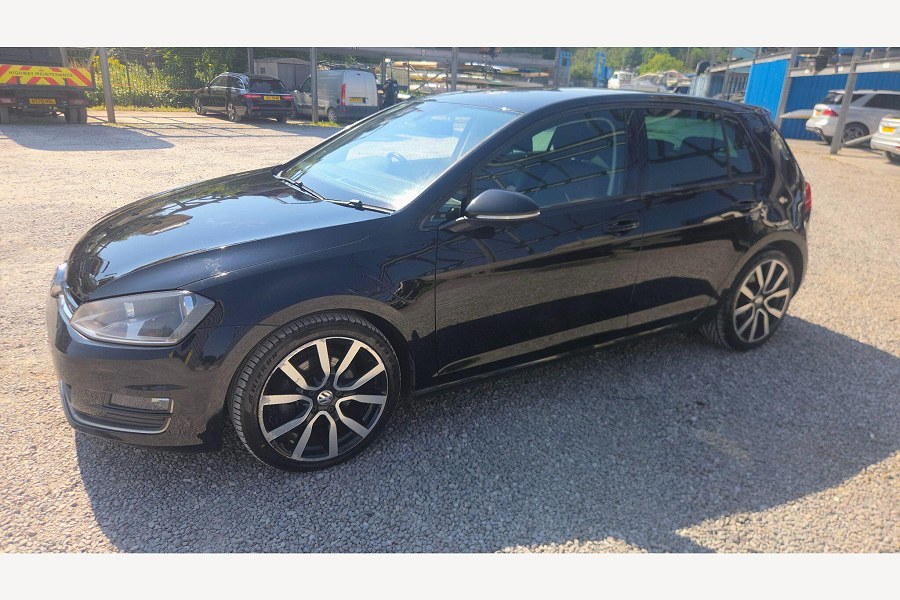 2014 Volkswagen Golf photo 7