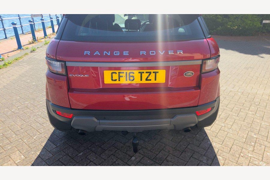 2016 Land Rover Range Rover Evoque photo 13