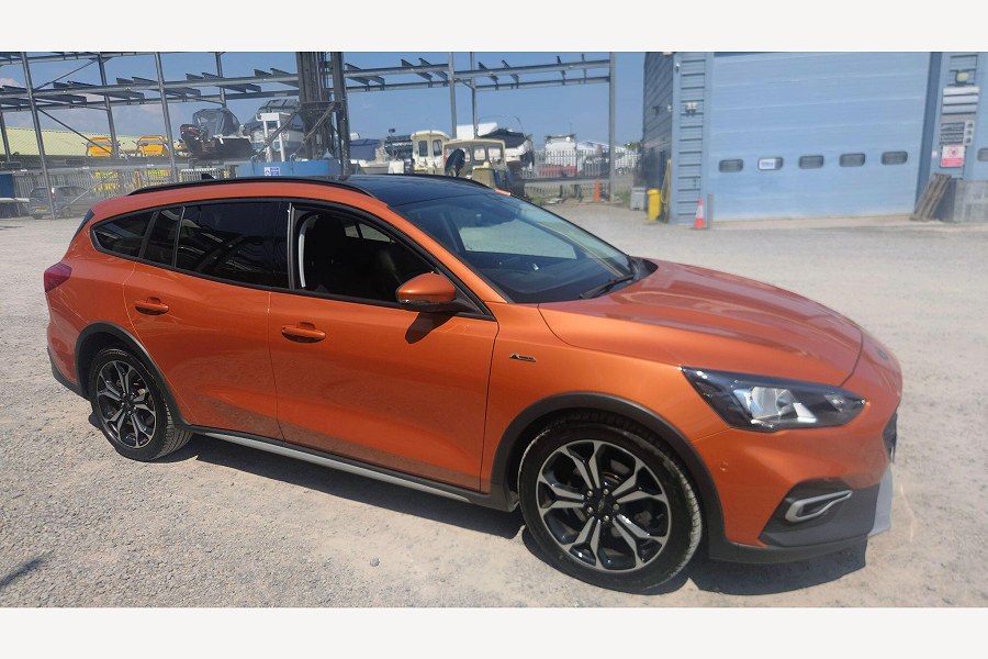 2019 Ford Focus photo 1