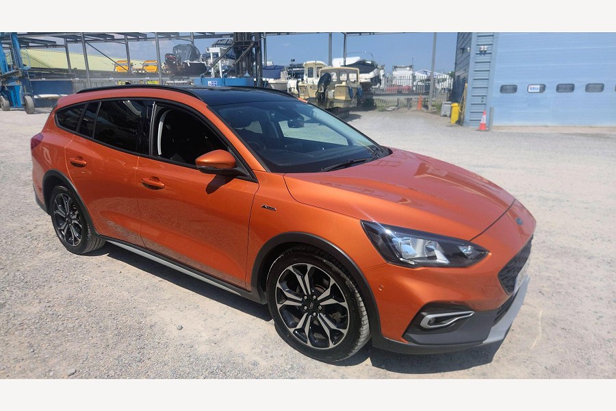 2019 Ford Focus photo 2