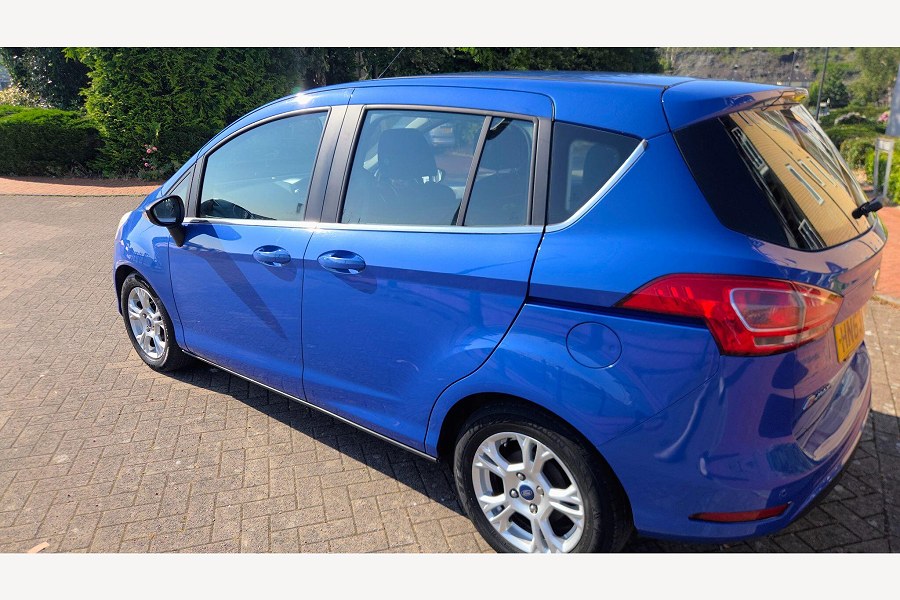 2014 Ford B-Max photo 12