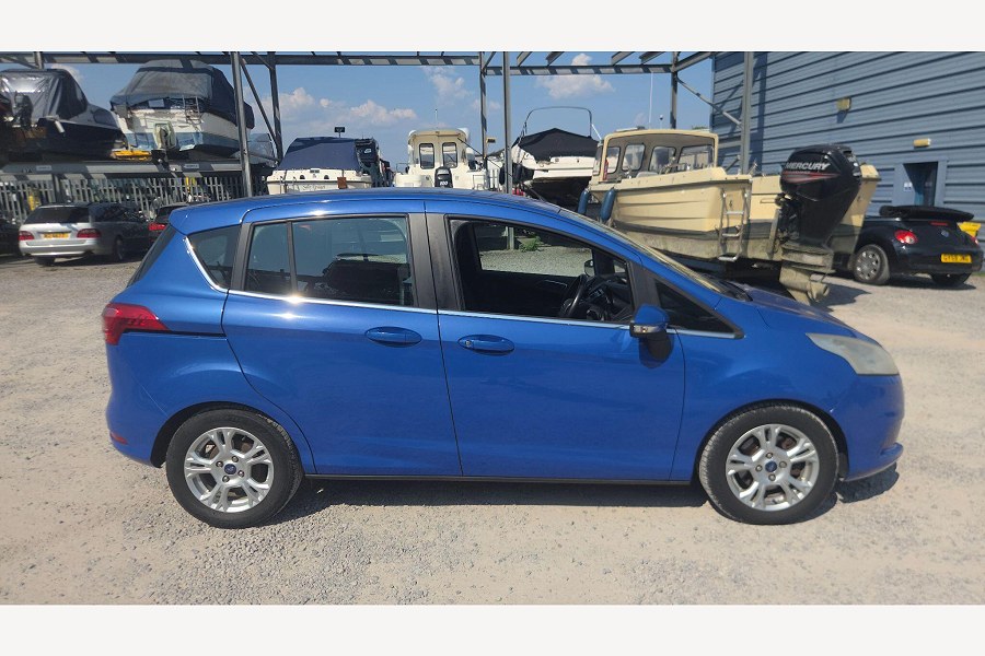 2014 Ford B-Max photo 12